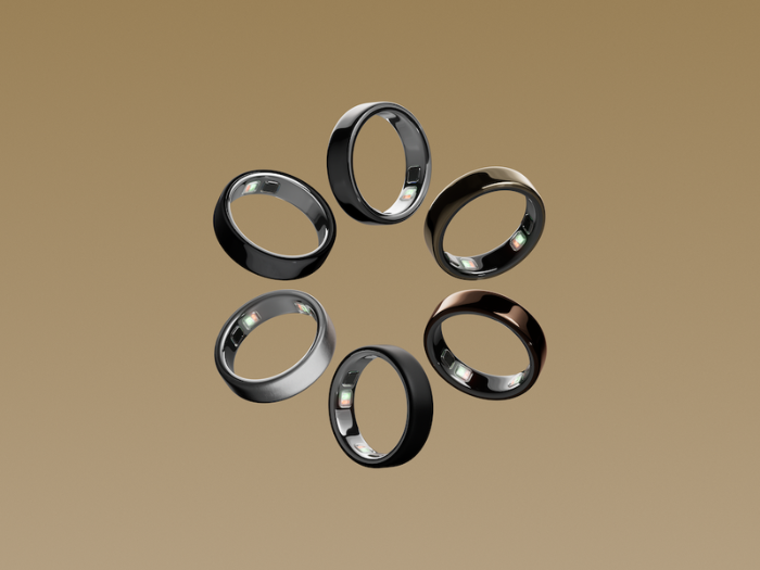 Oura Ring 5レビュー：40%小型化を実現した次世代スマートリングの実力